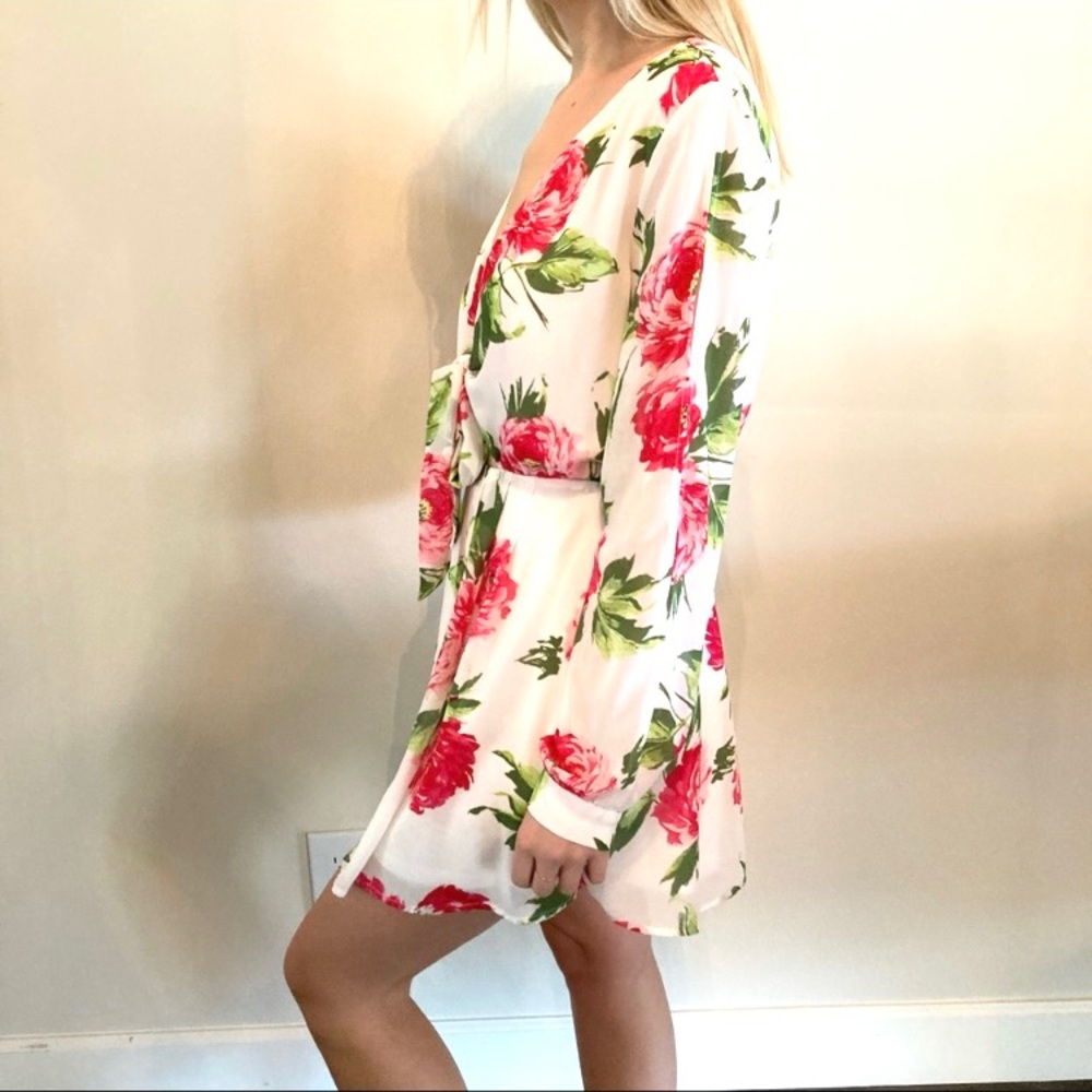 Cotton Candy Long Sleeve Floral Dress Size Small - Picture 4 of 15